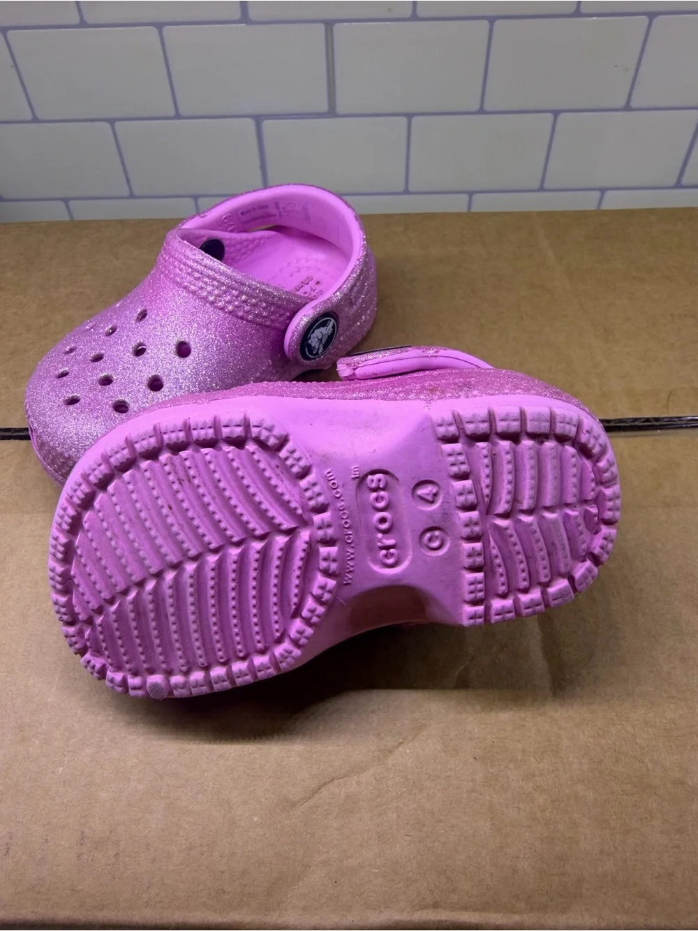 CROCS Kids Sparkle Pink Clogs